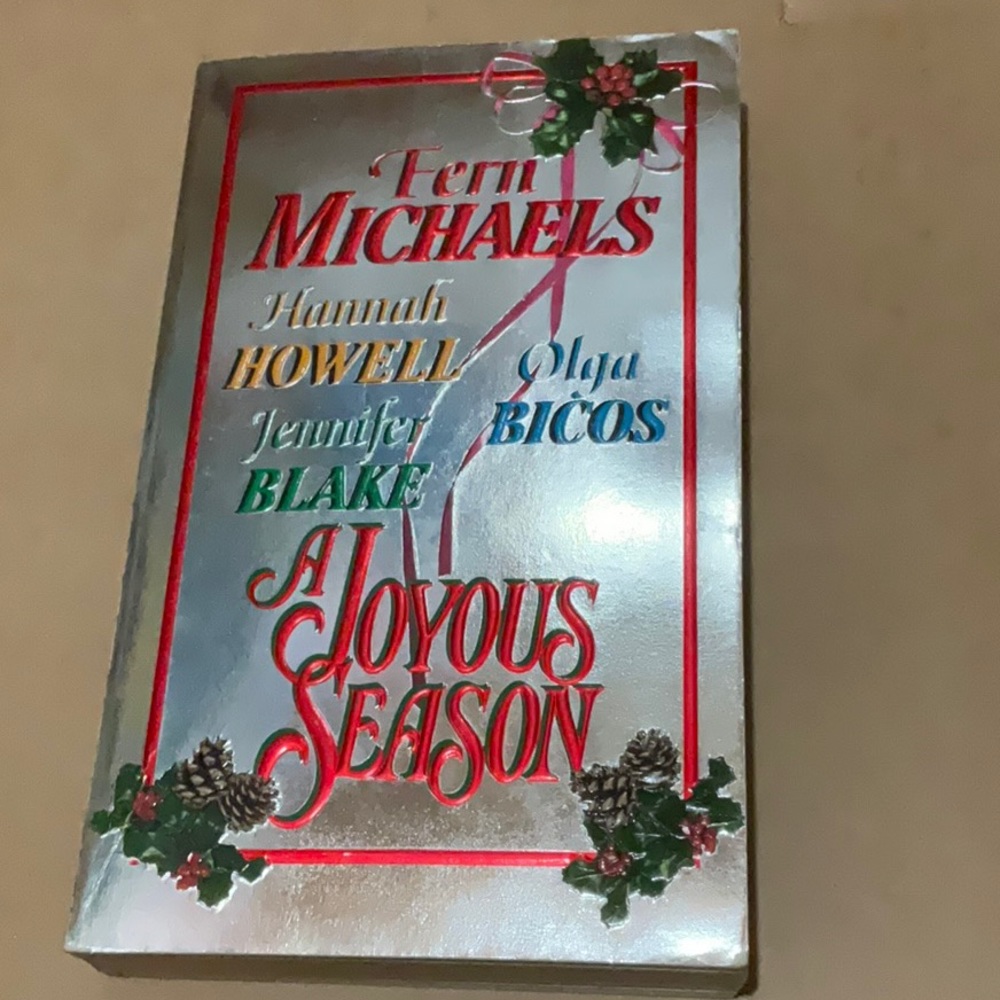 7/$10📚A Joyous Season by Fern Michaels and 3 authors